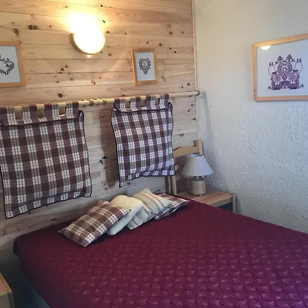 2 Pieces A - Balcon, Vue Sur Pistes, Acces Skis Aux Pieds, 5 Pers. - Fr-1-356-181 *