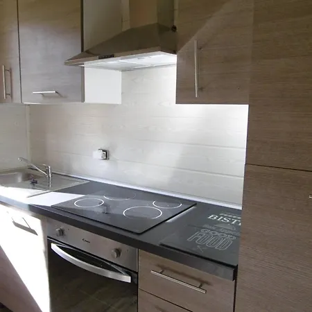 Appartement 2 Pieces A - Balcon, Vue Sur Pistes, Acces Skis Aux Pieds, 5 Pers. - Fr-1-356-181